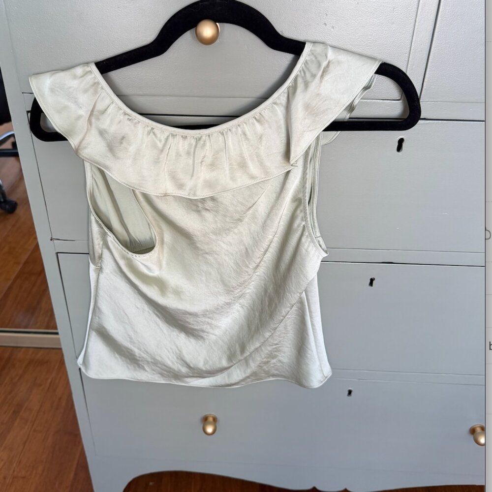 NWT Wilfred Tonka Satin Blouse Satin sleeveless V-neck ruffled blou - Picture 4 of 4